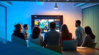 Créer un site internet Metz avec une équipe de professionnels dans un bureau moderne.